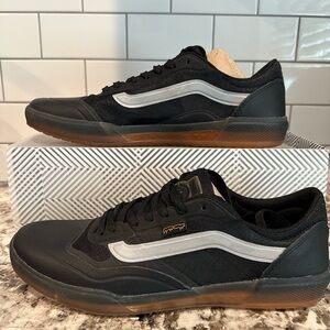 Vans Black and White Men's Sneakers